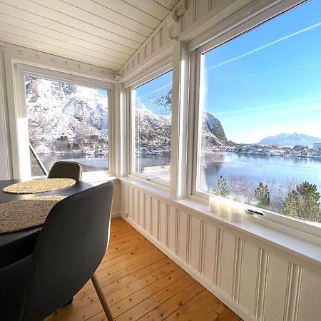 Hytte I Svolvaer Luaran gambar