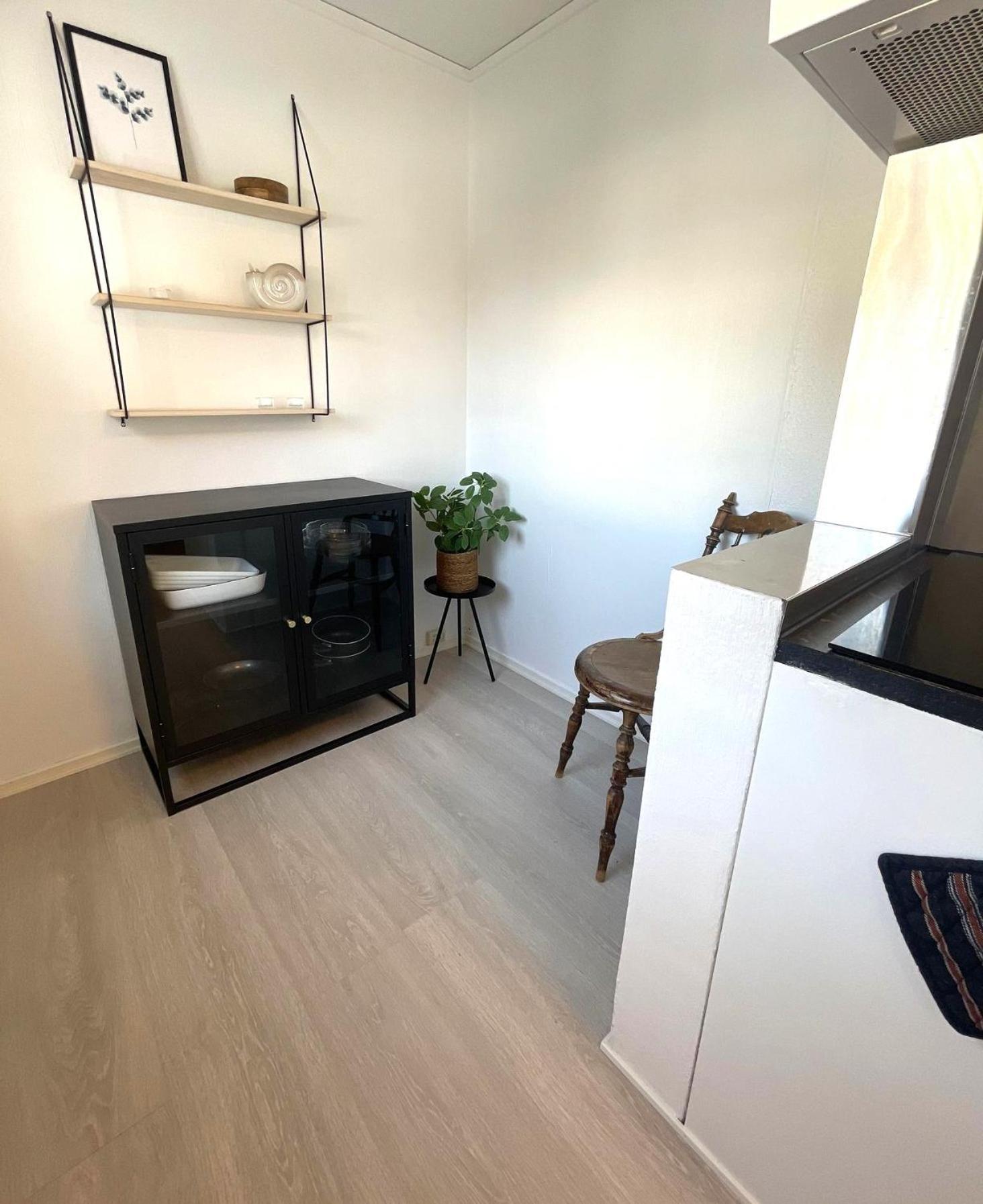 Hytte I Svolvaer Luaran gambar